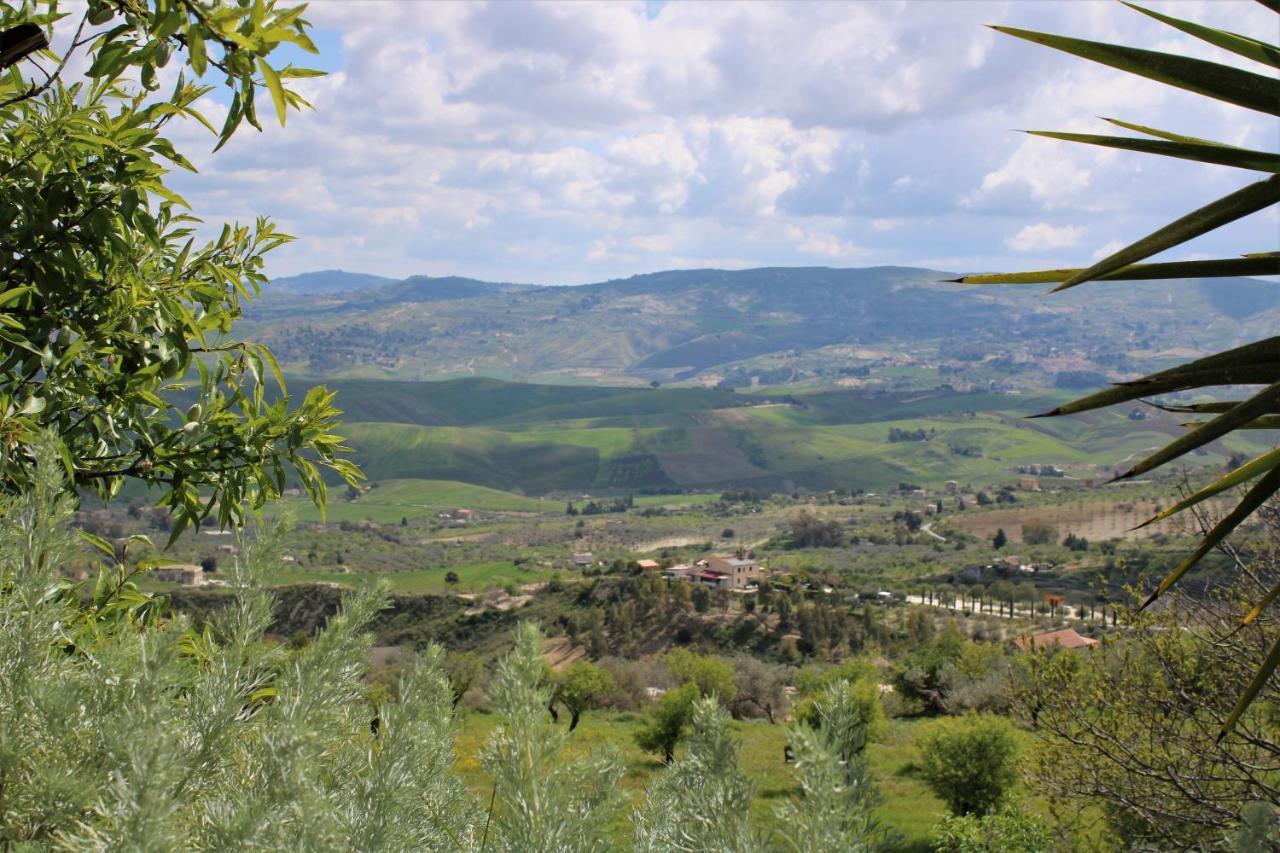 Roba Albanisi Hotel Aragona Bagian luar foto